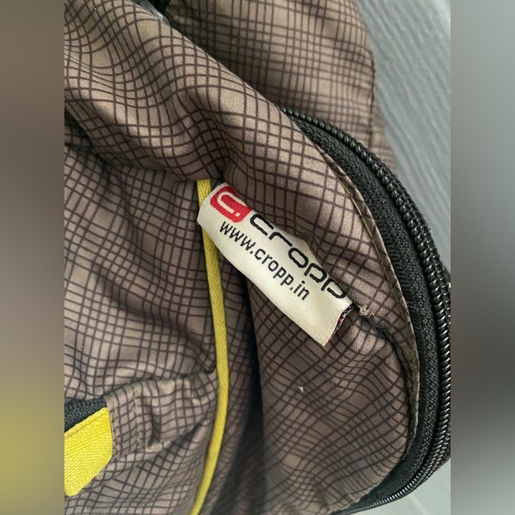 Cropp Convertible Backpack/Duffle​ - Picture 6 of 8